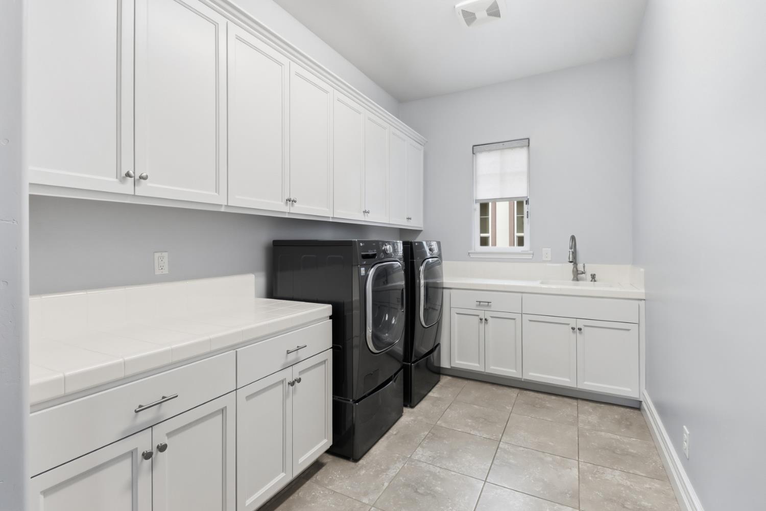 4804 Tadpole Place Rocklin, CA 95677 - Photo 40 of 53