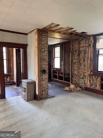 $175,000 | 215 Bethel Street, Eastman, GA 31023