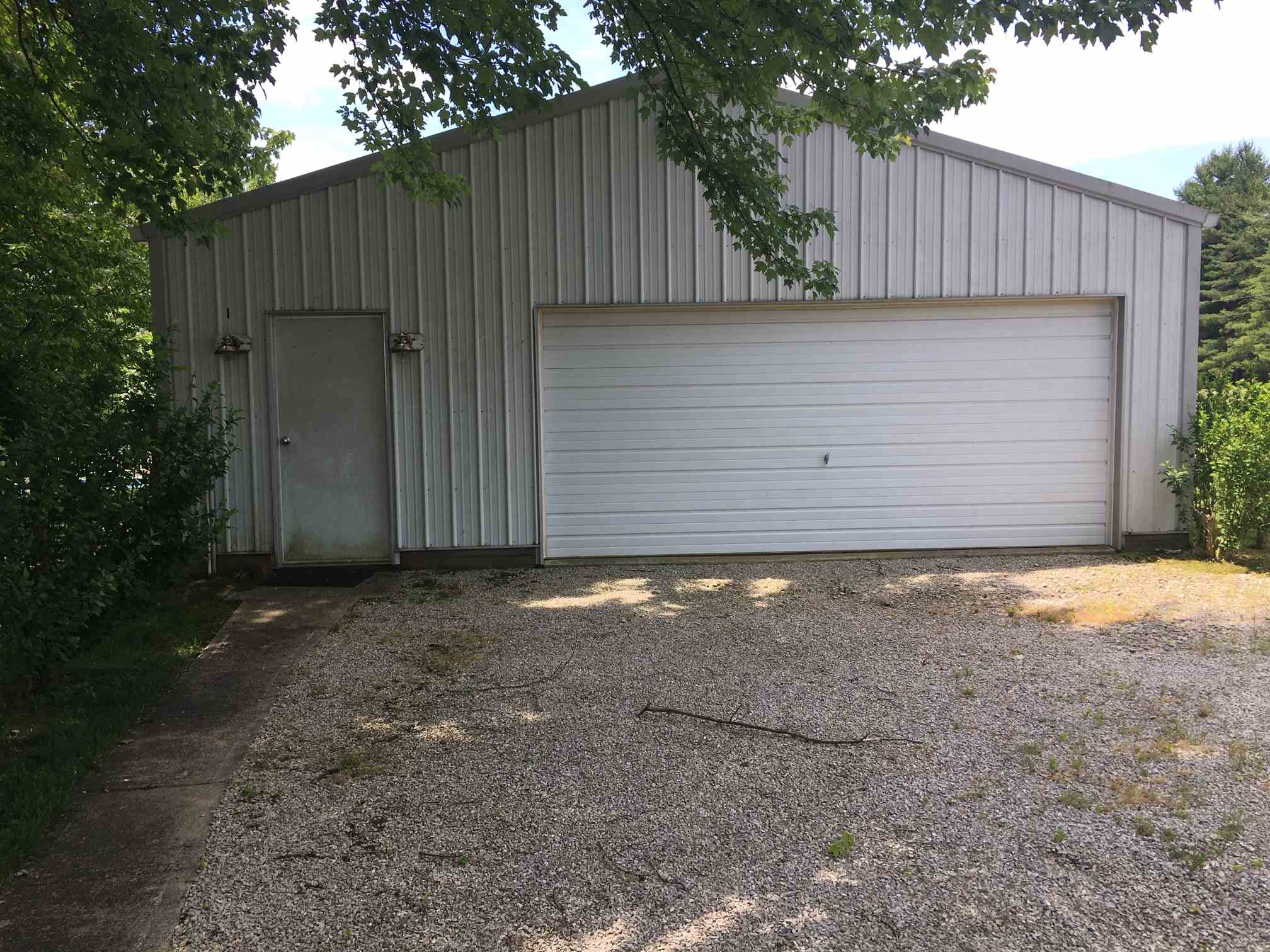 6149 North Greene County Line Road Solsberry, IN 47459 - Photo 6 of 24 Gallery Image 6