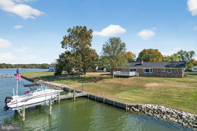 $825,000 | 38884 Collinwood Drive, Abell, MD 20606