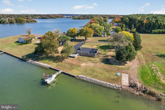 $825,000 | 38884 Collinwood Drive, Abell, MD 20606