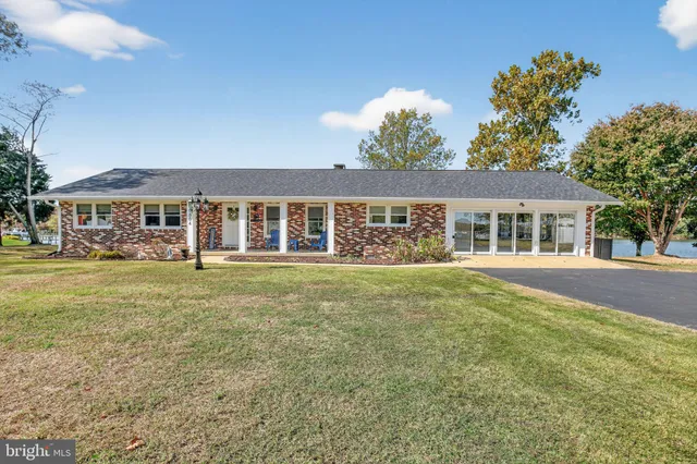 $825,000 | 38884 Collinwood Drive, Abell, MD 20606