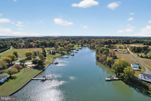 $825,000 | 38884 Collinwood Drive, Abell, MD 20606