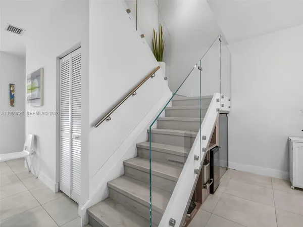 $805,000 | 7159 Northwest 102nd Place, Doral, FL 33178