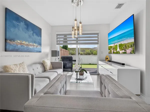 $805,000 | 7159 Northwest 102nd Place, Doral, FL 33178