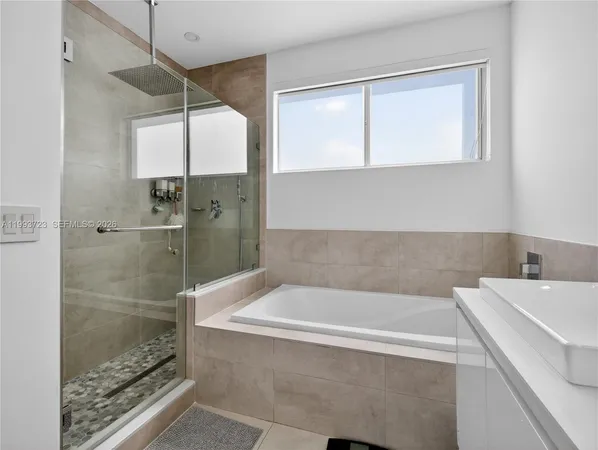 $805,000 | 7159 Northwest 102nd Place, Doral, FL 33178