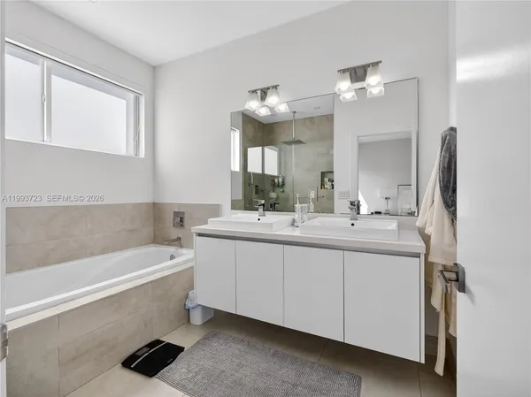 $805,000 | 7159 Northwest 102nd Place, Doral, FL 33178