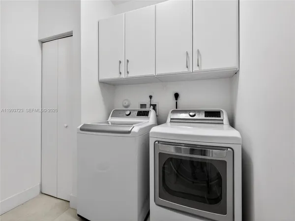 $805,000 | 7159 Northwest 102nd Place, Doral, FL 33178