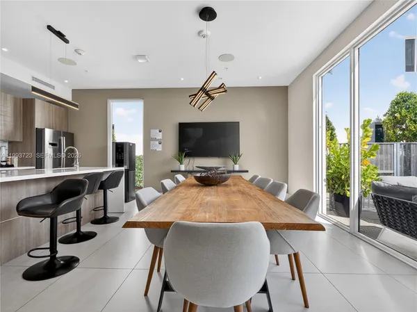 $805,000 | 7159 Northwest 102nd Place, Doral, FL 33178