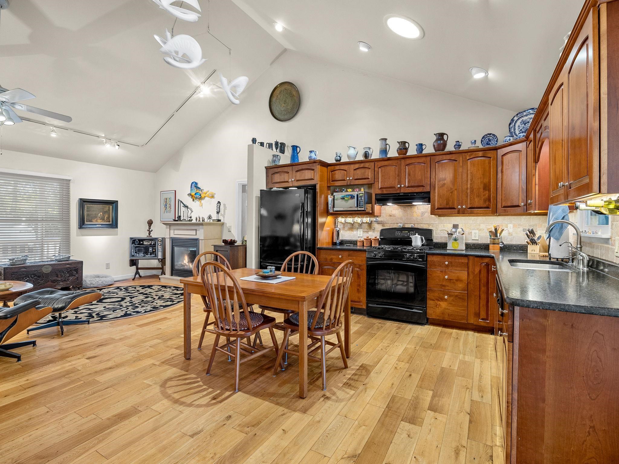 160 Caledonia Road Landrum, SC 29356 - Photo 11 of 49