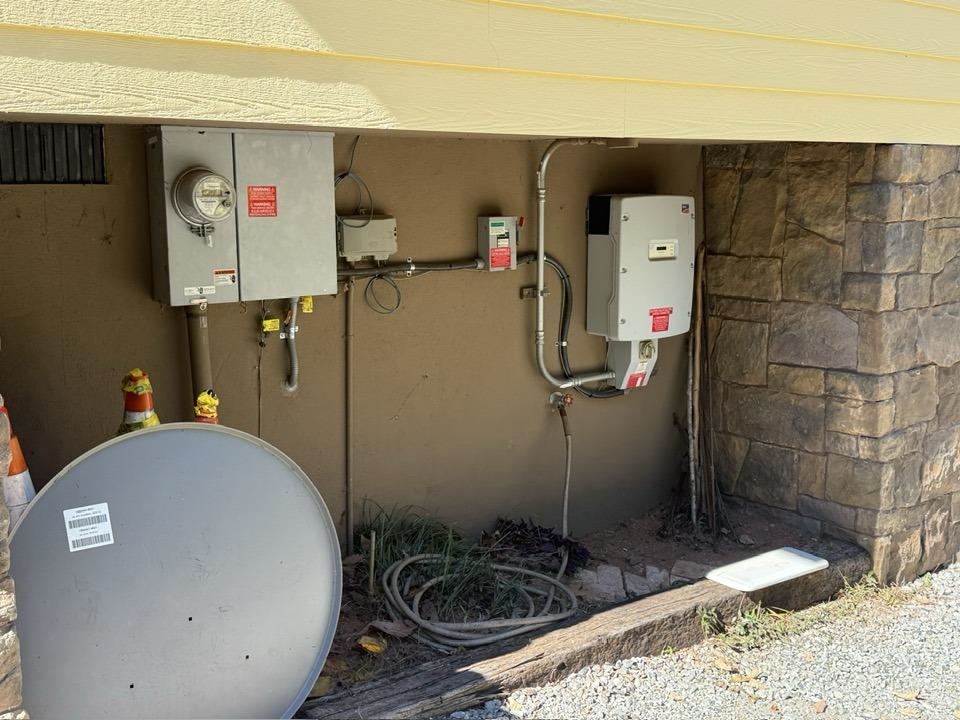 160 Caledonia Road Landrum, SC 29356 - Photo 48 of 49 Solar mechanicals