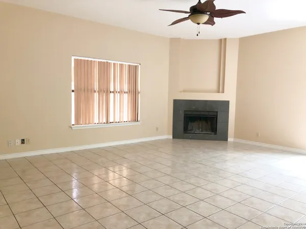 $2,450 | 3311 Outrider, San Antonio, TX 78247
