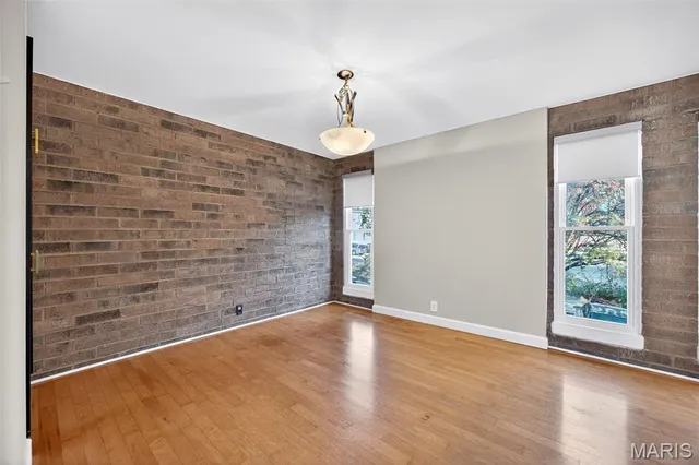 $200,000 | 670 Coeur De Royale Drive, Unit C, Creve Coeur, MO 63141