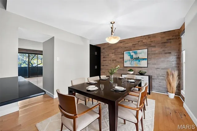 $200,000 | 670 Coeur De Royale Drive, Unit C, Creve Coeur, MO 63141