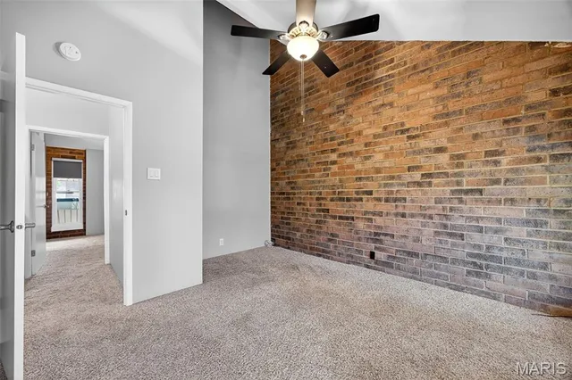 $200,000 | 670 Coeur De Royale Drive, Unit C, Creve Coeur, MO 63141