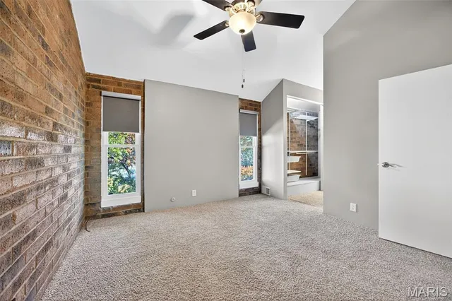 $200,000 | 670 Coeur De Royale Drive, Unit C, Creve Coeur, MO 63141