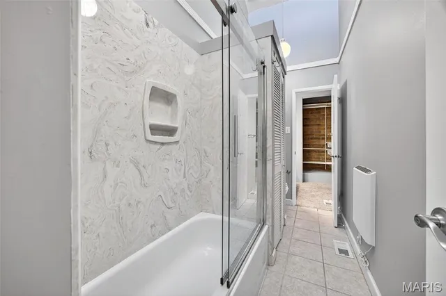 $200,000 | 670 Coeur De Royale Drive, Unit C, Creve Coeur, MO 63141