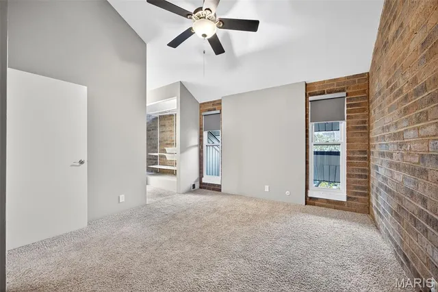 $200,000 | 670 Coeur De Royale Drive, Unit C, Creve Coeur, MO 63141