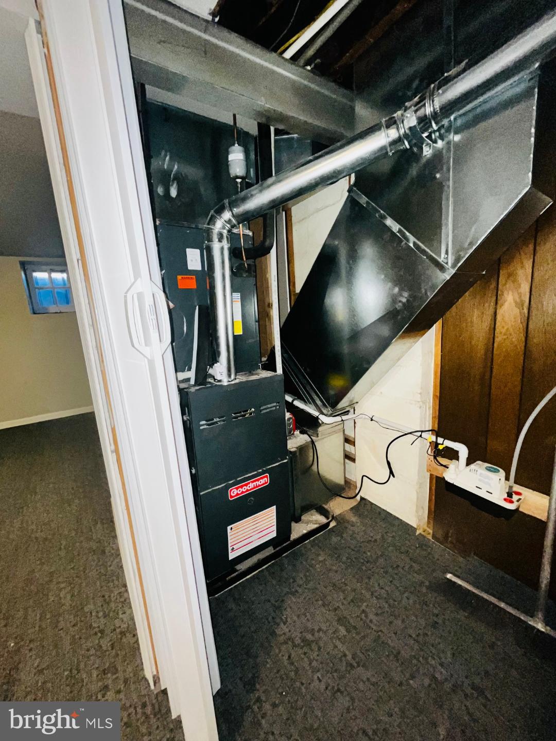 506 Allendale Street Baltimore, MD 21229 - Photo 24 of 27 a view of living room