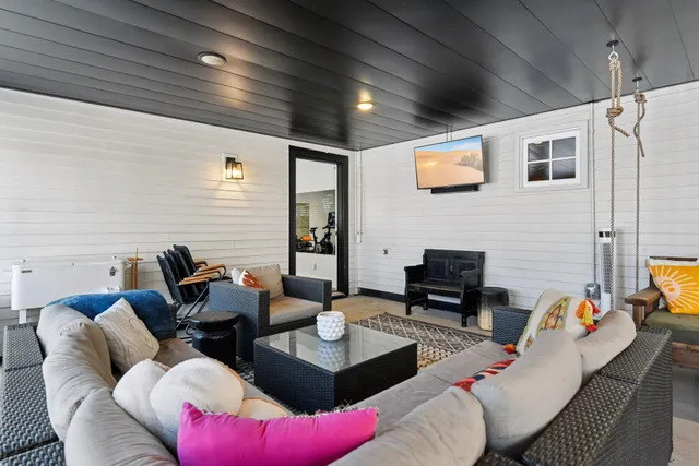 $2,995,000 | 3141 Fairchild Avenue, Wayzata, MN 55391