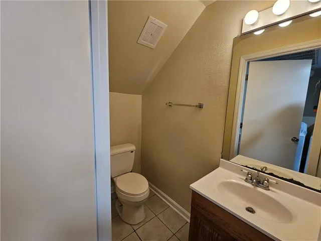 $1,300 | 3008 12th Street, Unit A, Metairie, LA 70002