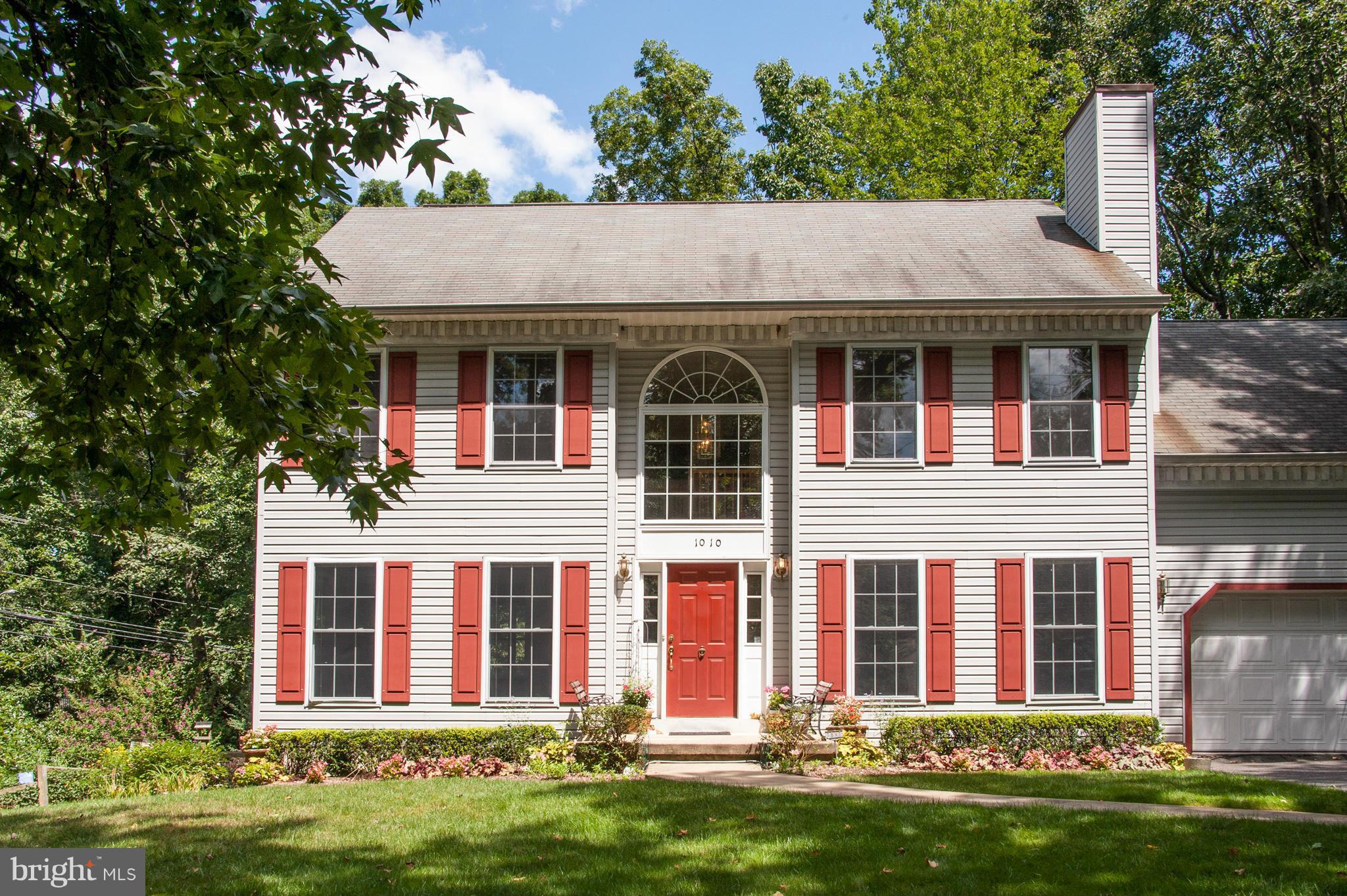 Exterior (Front)