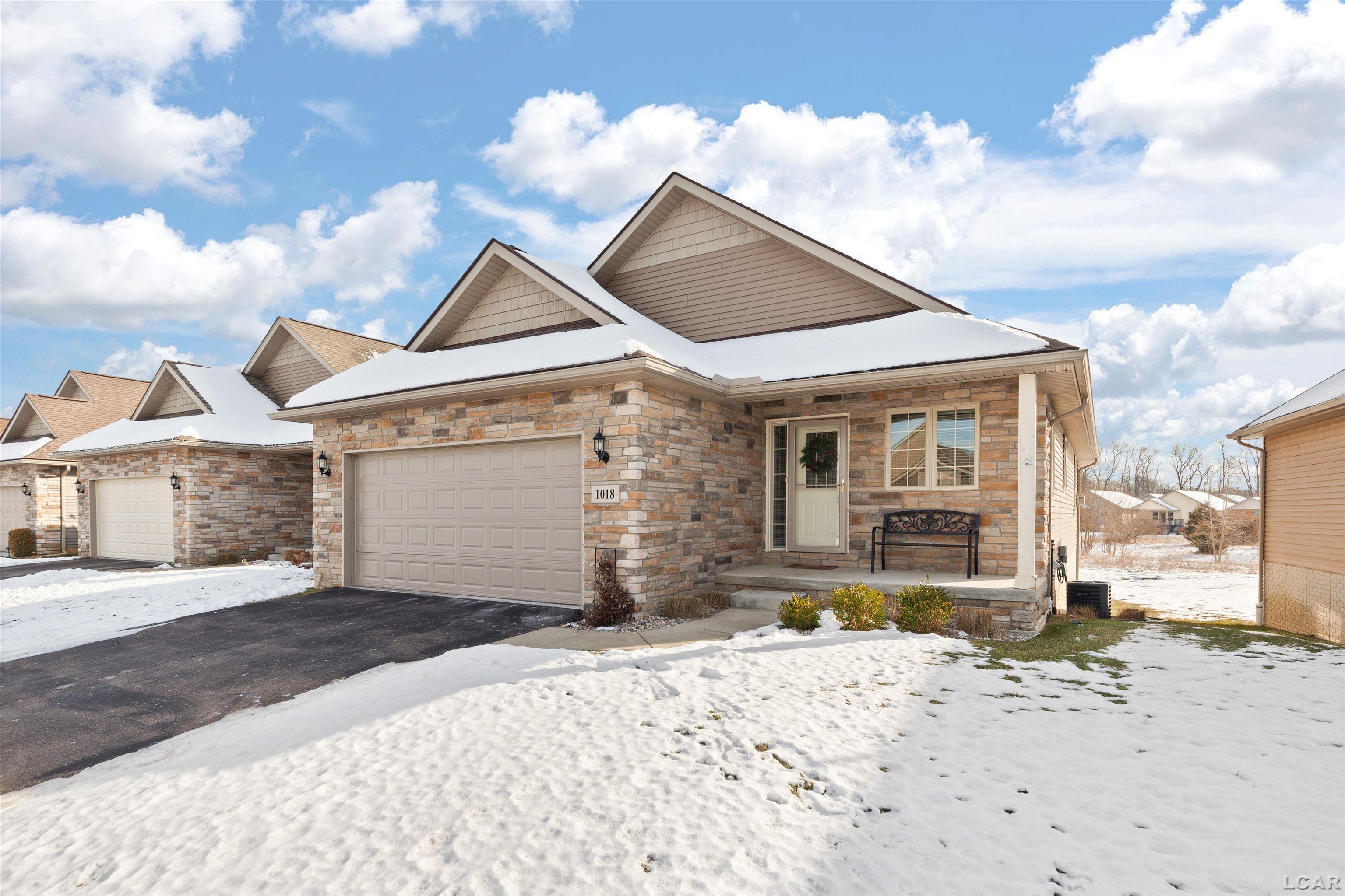 1018 Ridgeview Drive Tecumseh, MI 49286 - Photo 1 of 35 1018 Ridge View Dr
