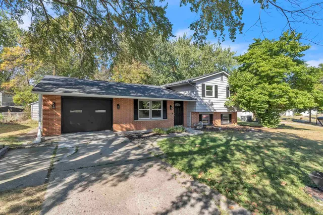 $214,995 | 6418 Melville Drive, Fort Wayne, IN 46816