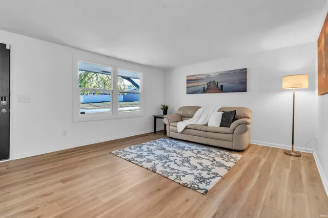 $214,995 | 6418 Melville Drive, Fort Wayne, IN 46816