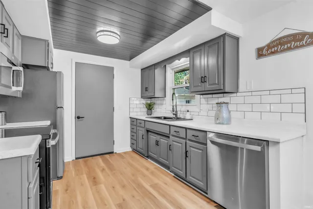 $214,995 | 6418 Melville Drive, Fort Wayne, IN 46816