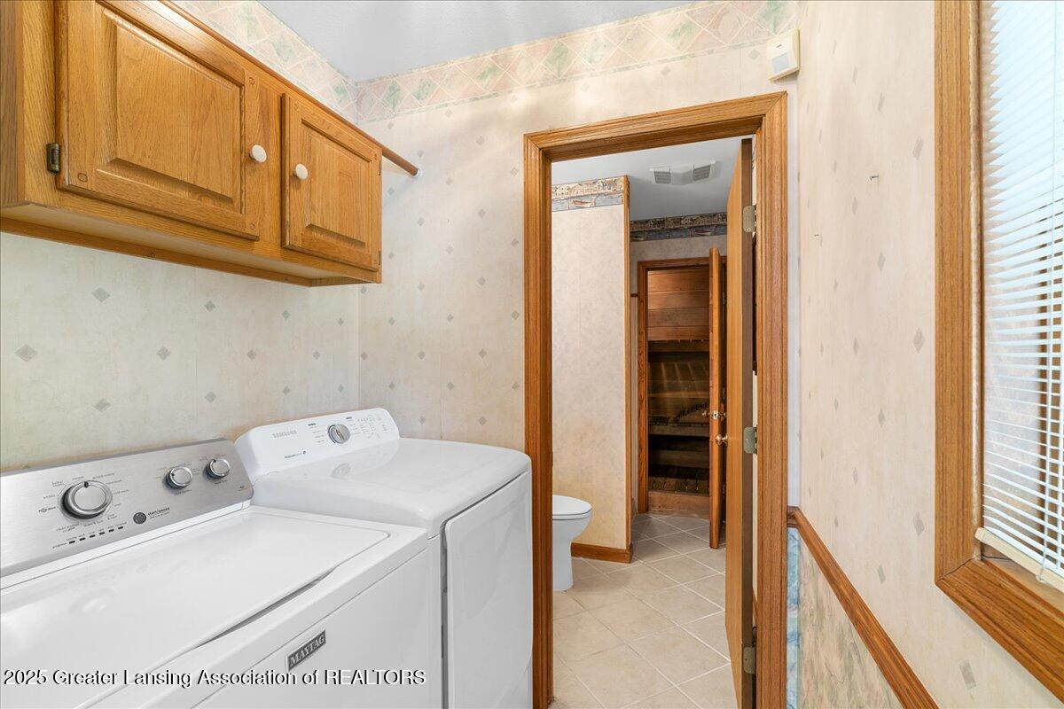 4240 Dell Road Lansing, MI 48911 - Photo 20 of 90 36-Media Jett - 28