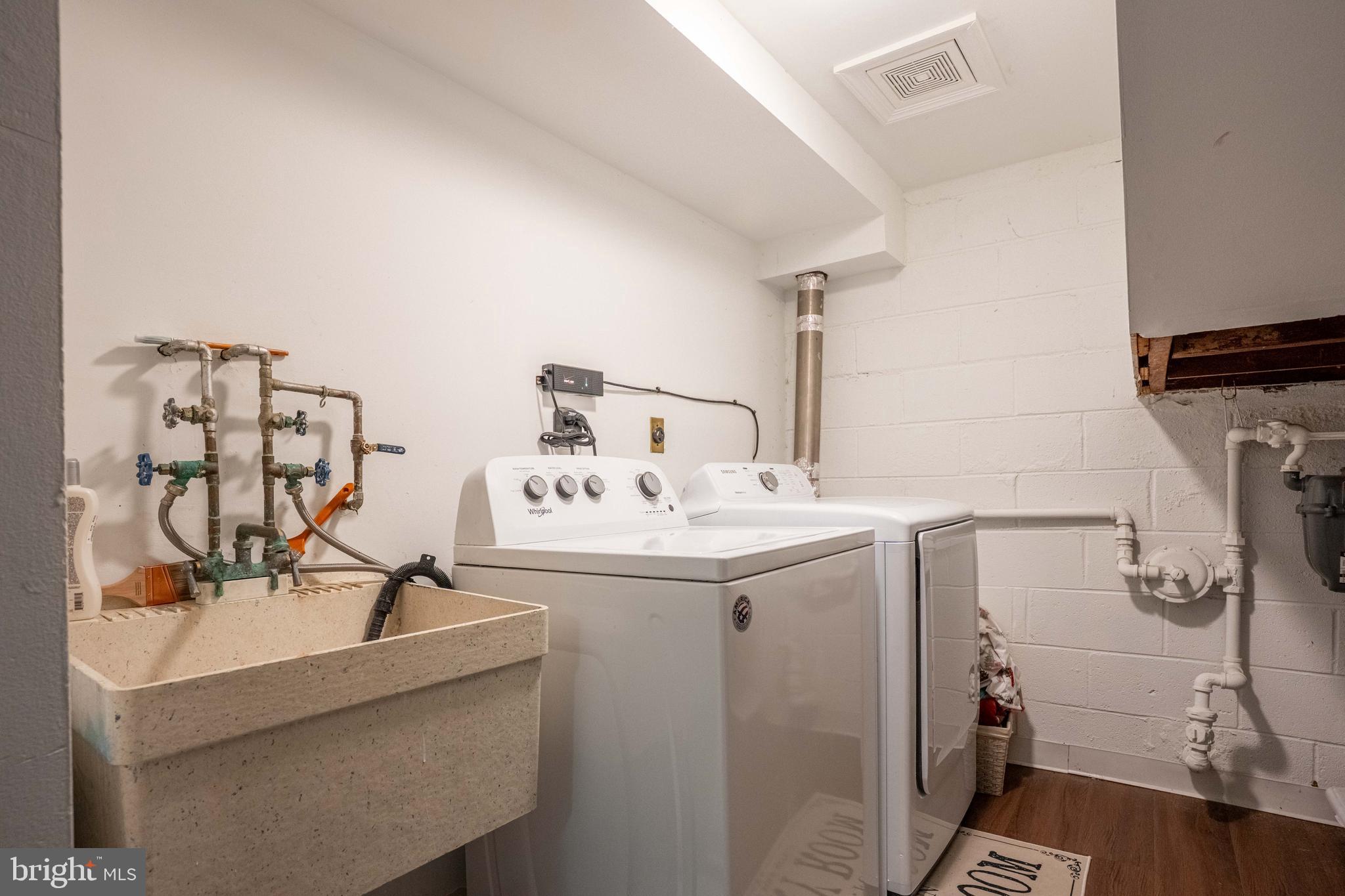 221 Goodford Road Philadelphia, PA 19154 - Photo 22 of 28 Gallery Image 22