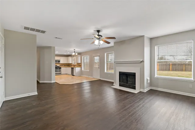 $2,795 | 3505 Stonegate Circle, Pearland, TX 77584