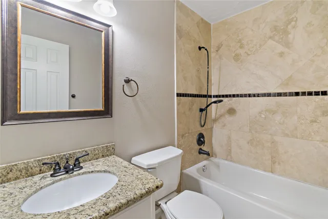$2,795 | 3505 Stonegate Circle, Pearland, TX 77584