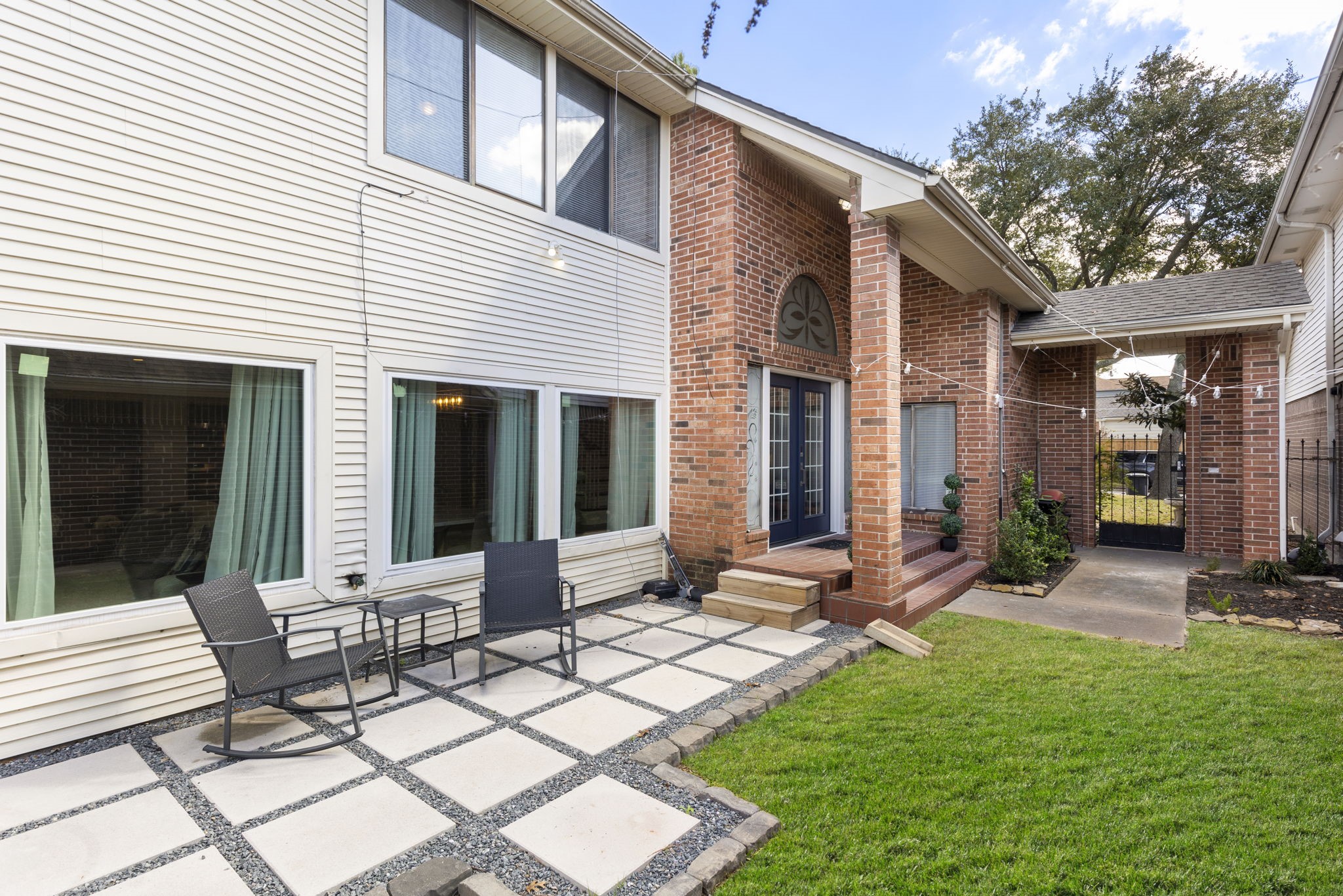 2110 Paso Rello Drive Houston, TX 77077 - Photo 2 of 39