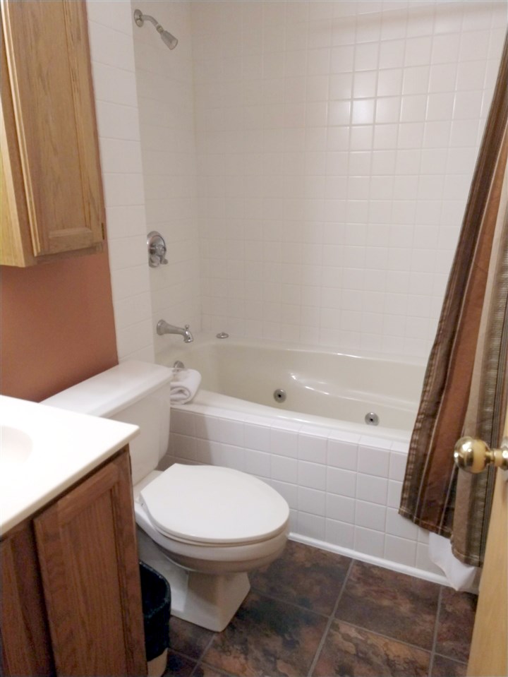 790 East Mountain Road, Unit FALL LINE E3 Killington, VT 05751 - Photo 11 of 17 Gallery Image 11