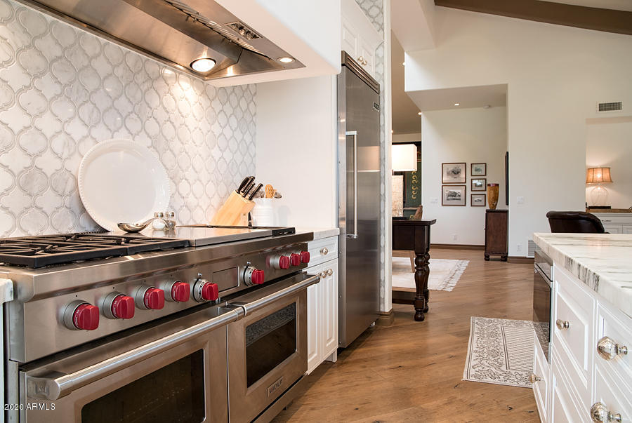 6231 East Horseshoe Road Paradise Valley, AZ 85253 - Photo 9 of 23 Kitchen