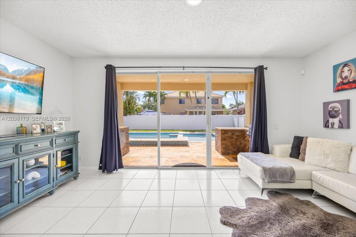 1099 Birchwood Road Weston, FL 33327 - Photo 31 of 59