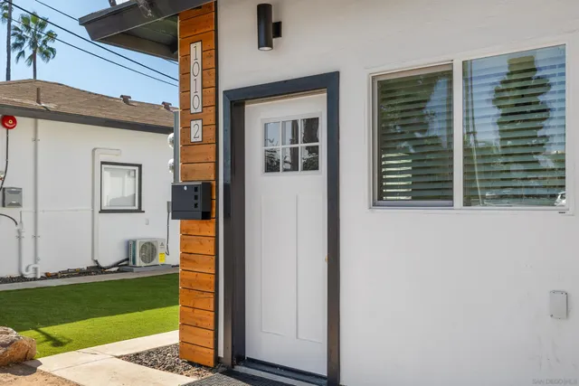 a view of outdoor space and living room