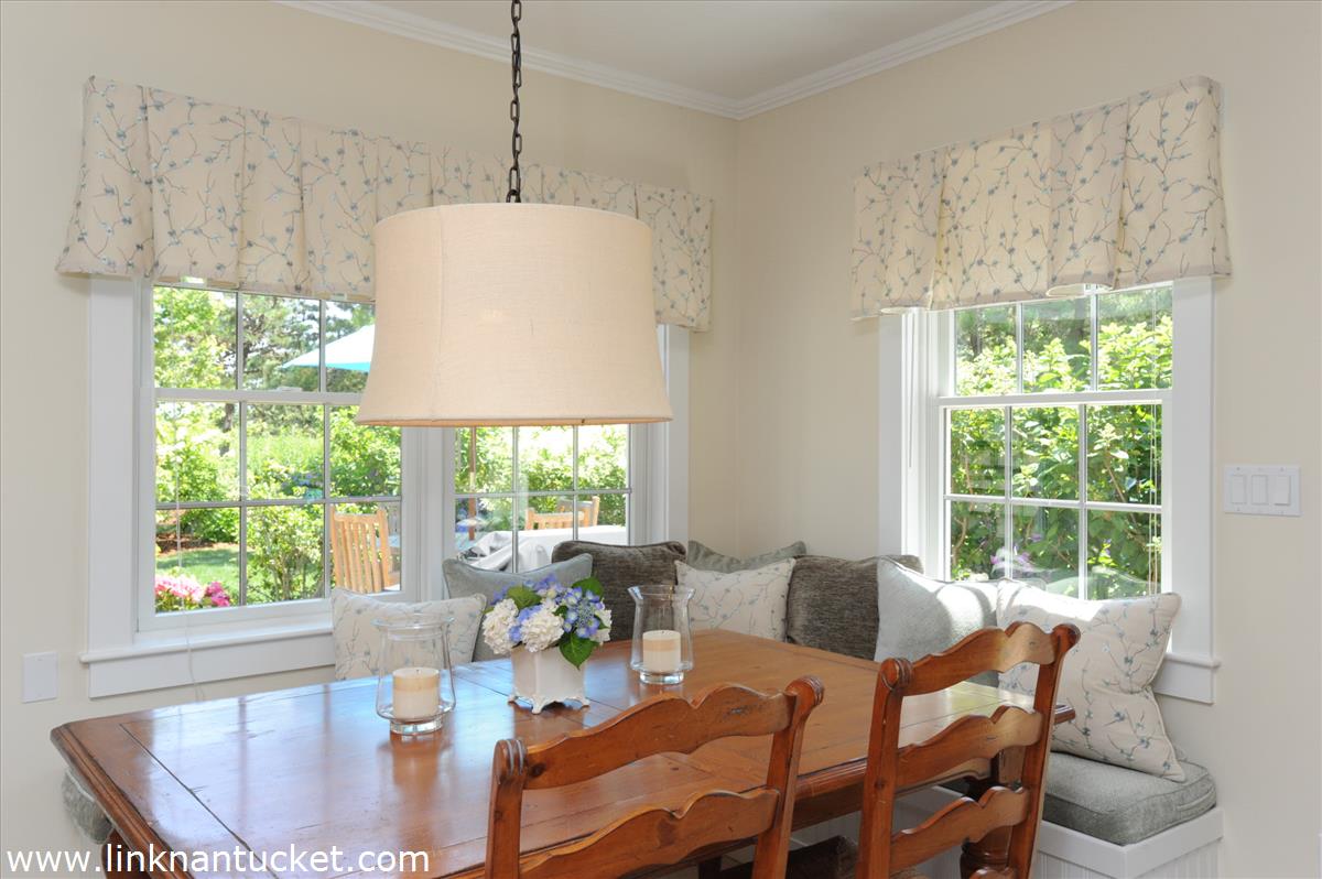 86 Madaket Road Nantucket, MA 02554 - Photo 12 of 21 Dining area