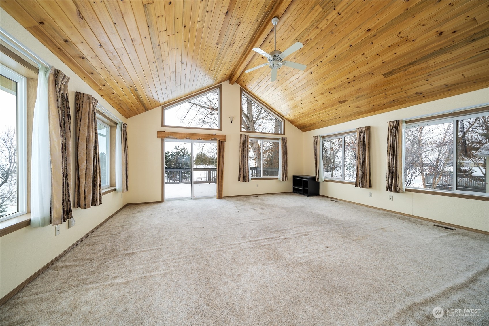 141 Johnson Creek Road Omak, WA 98841 - Photo 27 of 40 a view of an entryway with a front door