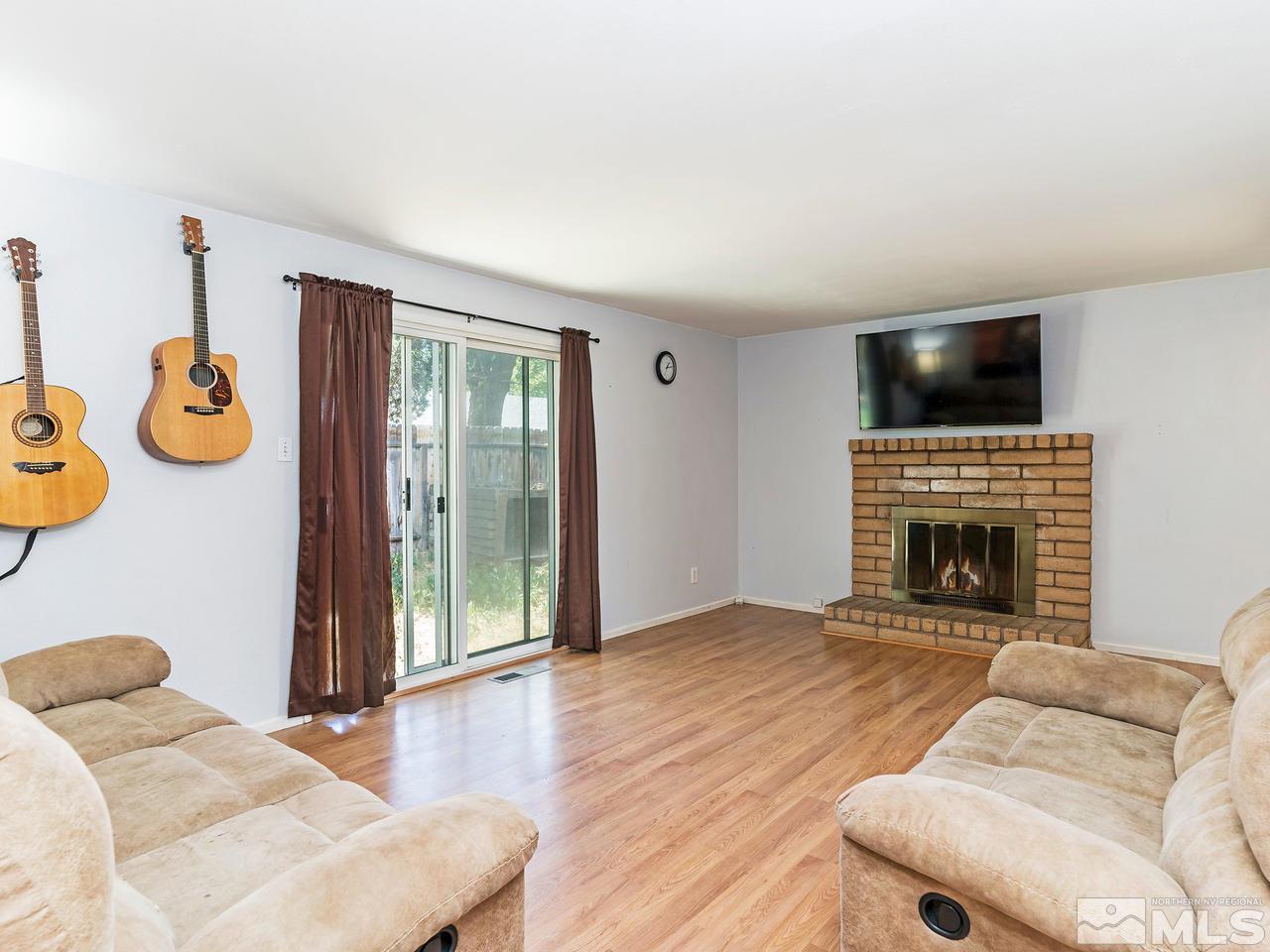 7285 Stonehouse Circle Reno, NV 89511 - Photo 3 of 16 Photo 3