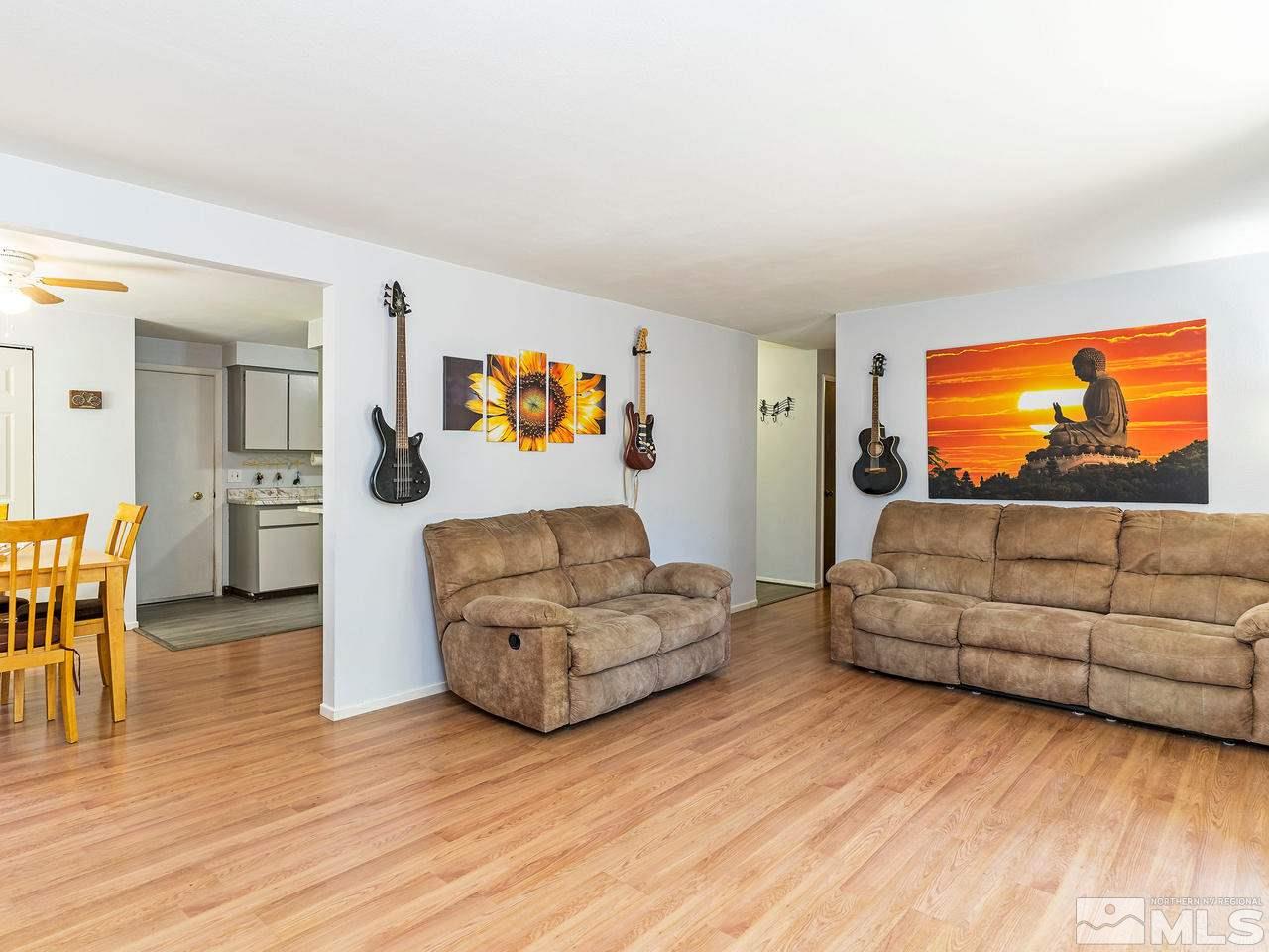 7285 Stonehouse Circle Reno, NV 89511 - Photo 5 of 16 Photo 5