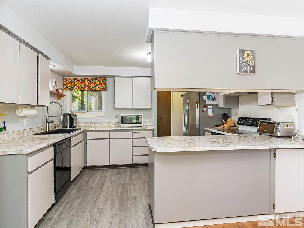7285 Stonehouse Circle Reno, NV 89511 - Photo 7 of 16 Photo 7