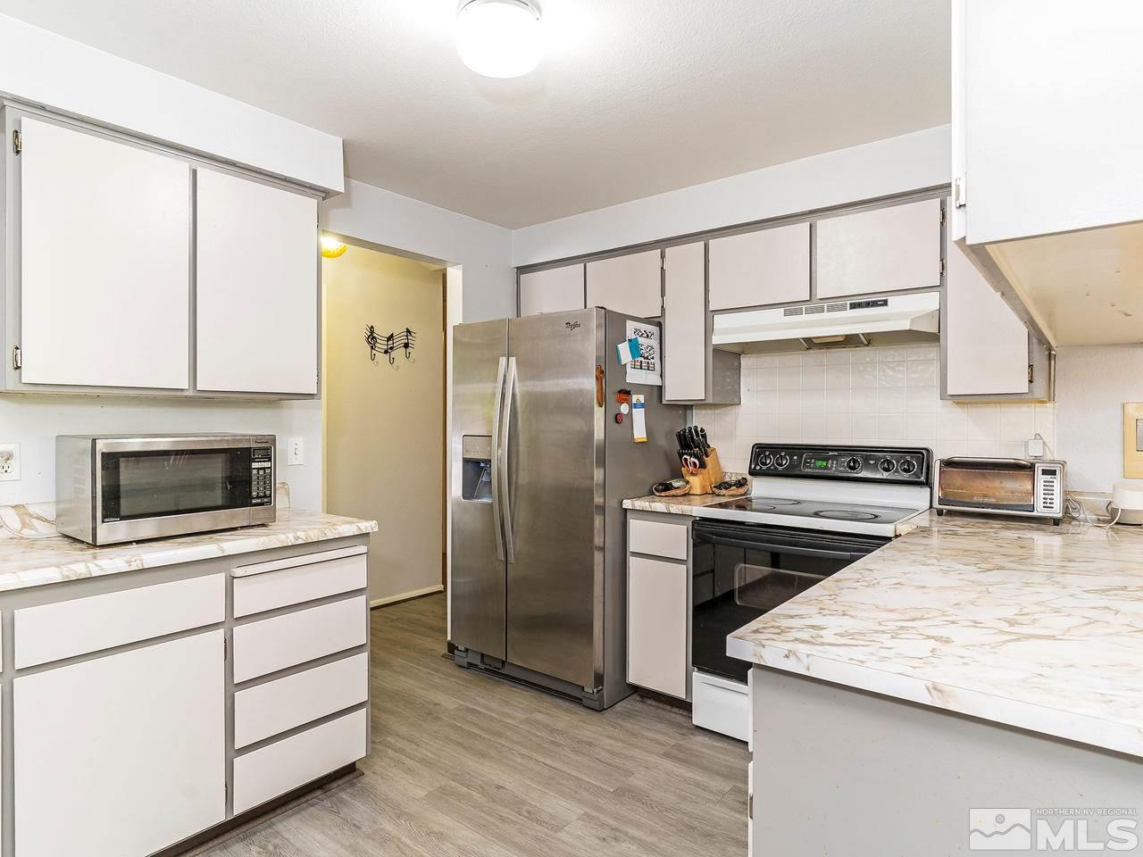 7285 Stonehouse Circle Reno, NV 89511 - Photo 8 of 16 Photo 8