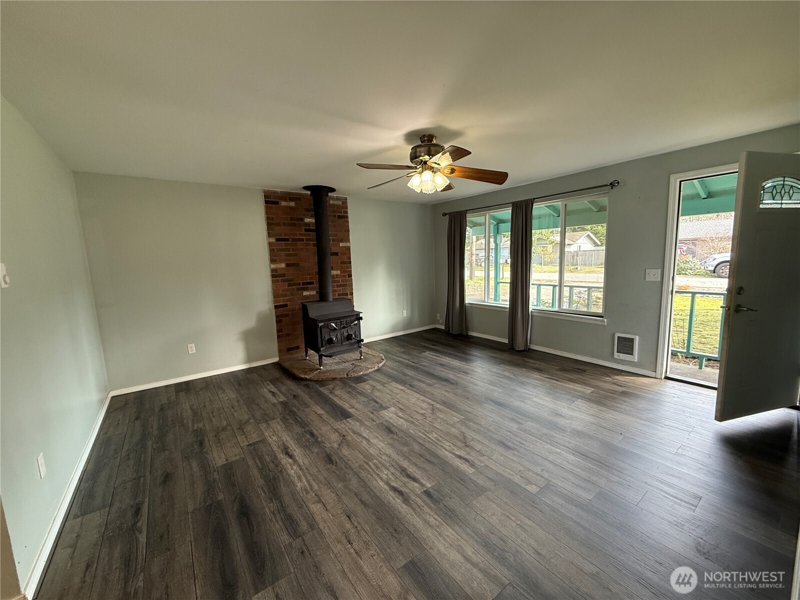 11524 Butler Avenue Southwest Port Orchard, WA 98367 - Photo 4 of 12