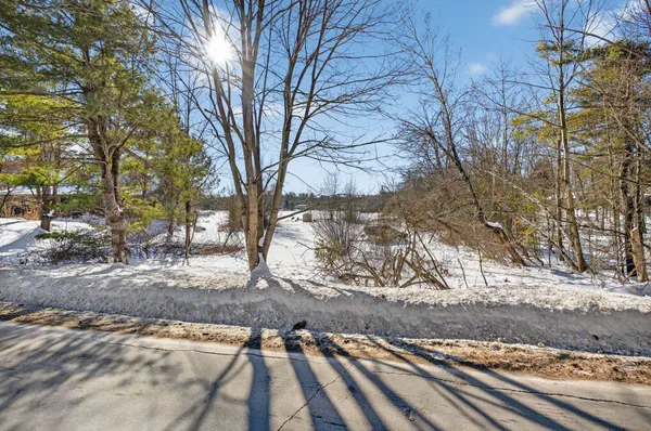 $950,000 | 84 Gov Wentworth Highway, Tuftonboro, NH 03853