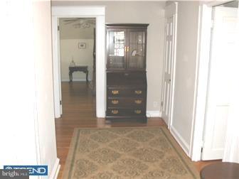 337 Derwyn Road Lansdowne, PA 19050 - Photo 5 of 9 Gallery Image 5