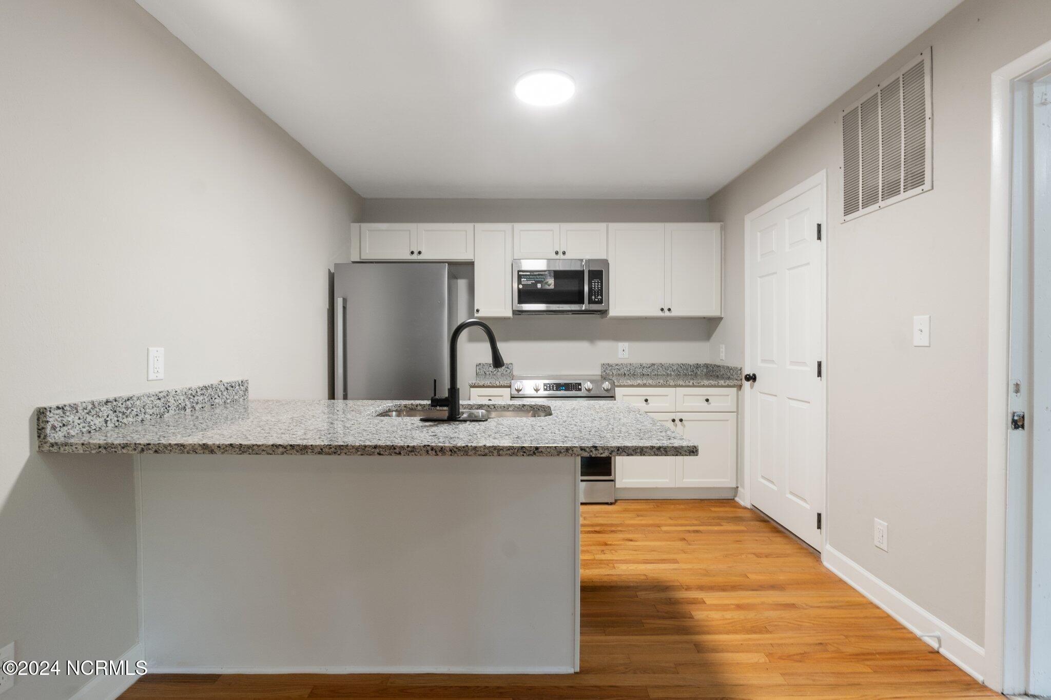 852 North May Street Southern Pines, NC 28387 - Photo 12 of 24 16-web-or-mls-DSC02195
