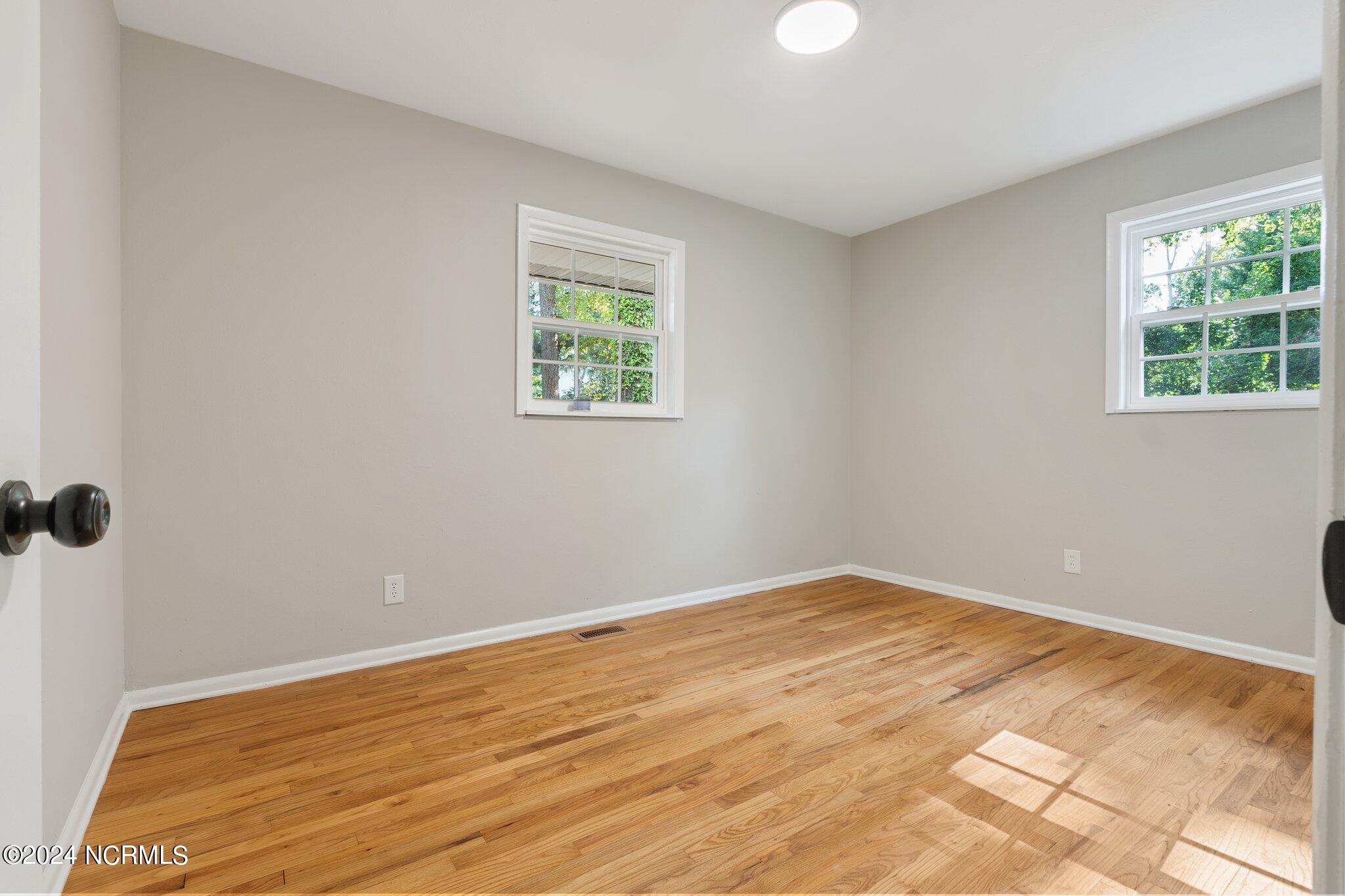 852 North May Street Southern Pines, NC 28387 - Photo 15 of 24 19-web-or-mls-DSC02203